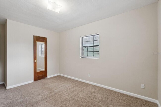 Building Photo - 2028 Albert Lee Pkwy