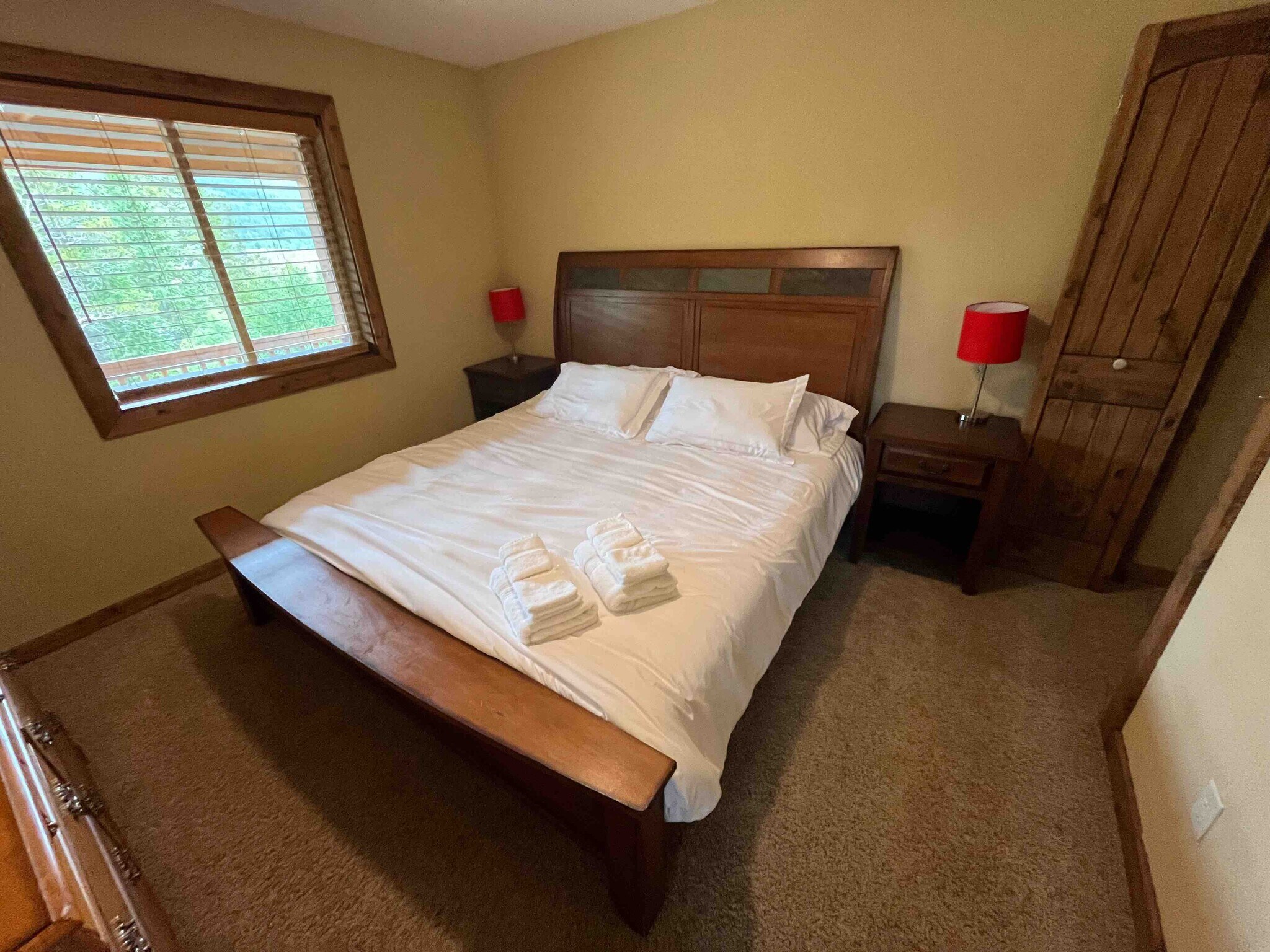 Building Photo - 511 N Aspen St