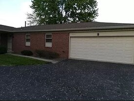 Building Photo - 812 Linworth Rd E