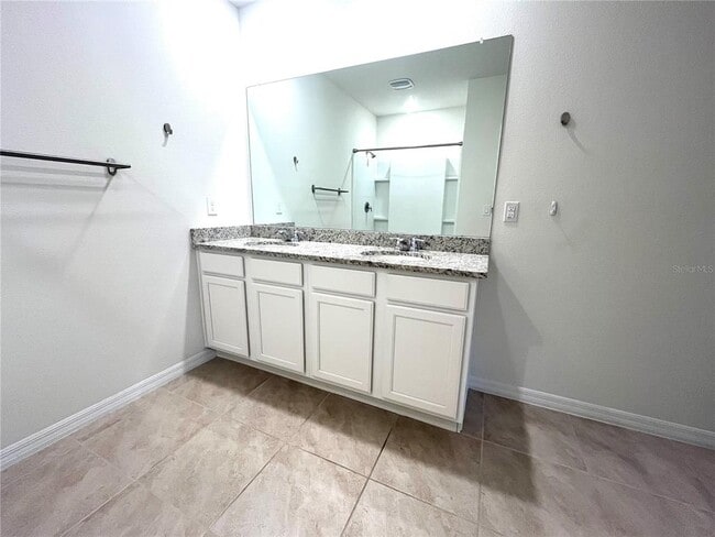 Building Photo - 5255 Bracks Landing Dr
