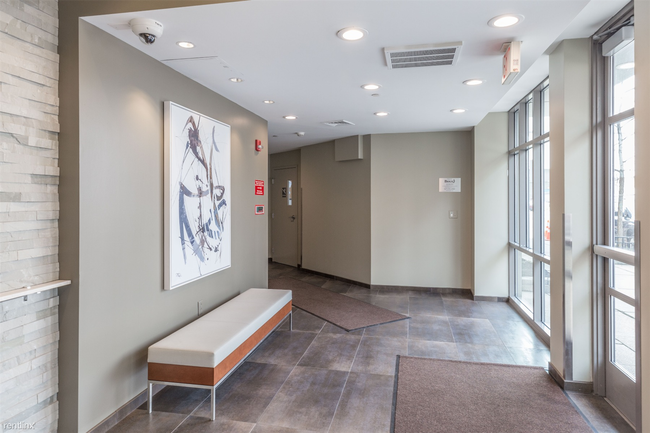 Building Photo - 2 br, 2 bath  - 150 Dorchester Ave Apt 611