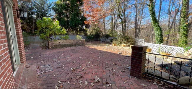 Building Photo - Stately Brick Home in Prime City Location