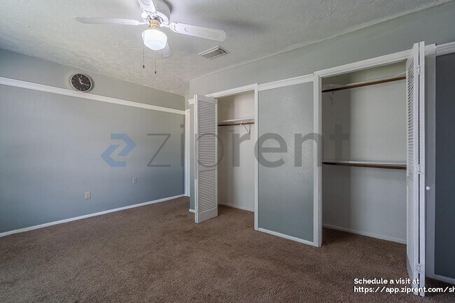 Building Photo - 10431 Odessa Dr