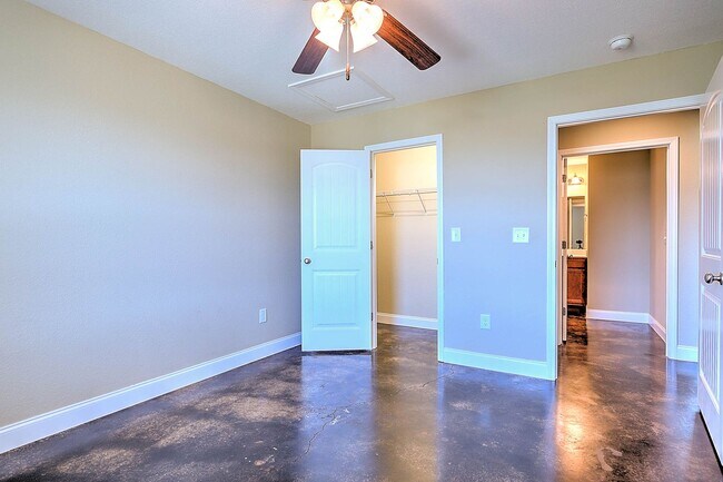 Building Photo - 15 Sutter Pl