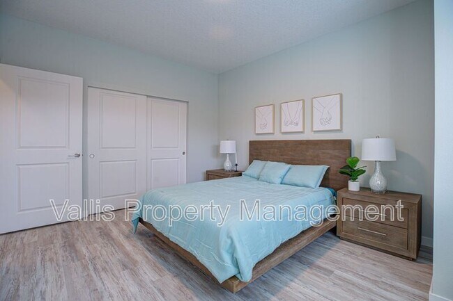 Building Photo - 13001 S Crompton Ln