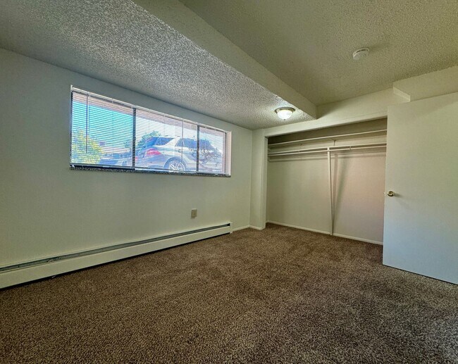 Building Photo - Spacious Boulder Condo – Available on August 1