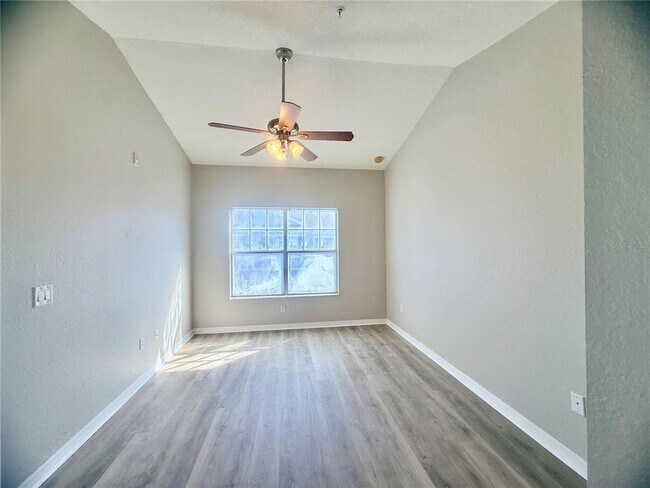 Building Photo - 2424 Grand Central Pkwy