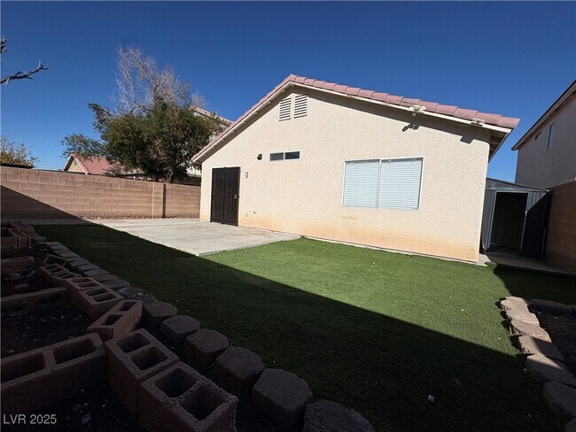 Building Photo - 6303 Navajo Gorge Ct