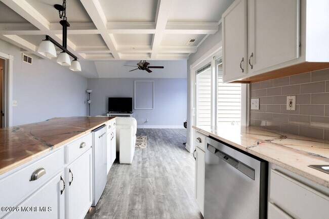 Building Photo - 12 Osbourne Ct