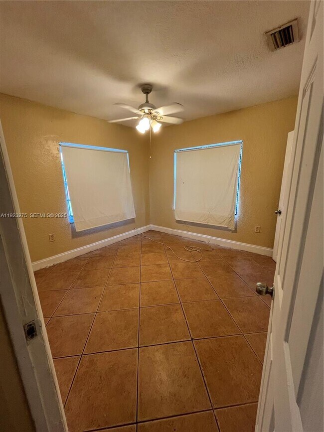 Building Photo - 1201 NW 117th St