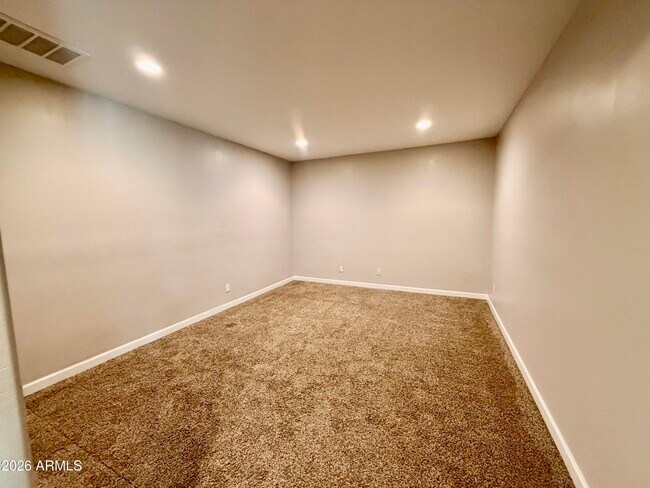 Building Photo - 8531 W Pleasant Oak Way