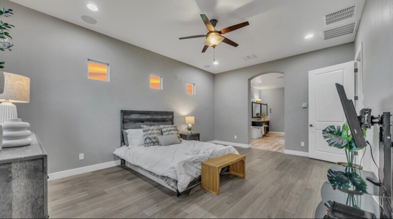 Building Photo - 4254 E Valencia Dr