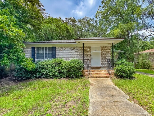 Building Photo - 1726 Hartsfield Rd