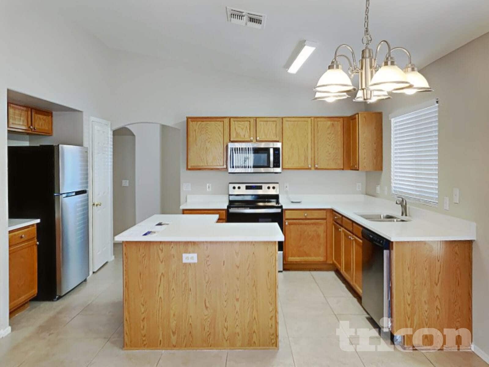 Building Photo - 12008 W Rosewood Dr