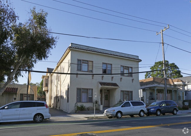 Building Photo - 420-426 W San Fernando St