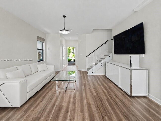 Building Photo - 25545 SW 109th Ave