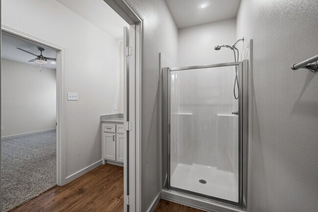 Building Photo - Gorgeous Duplex in Frenship East!