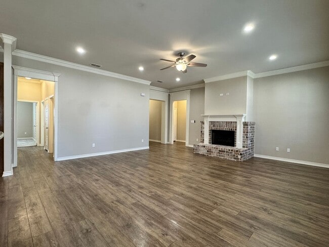 Building Photo - 3925 Old Omen Rd