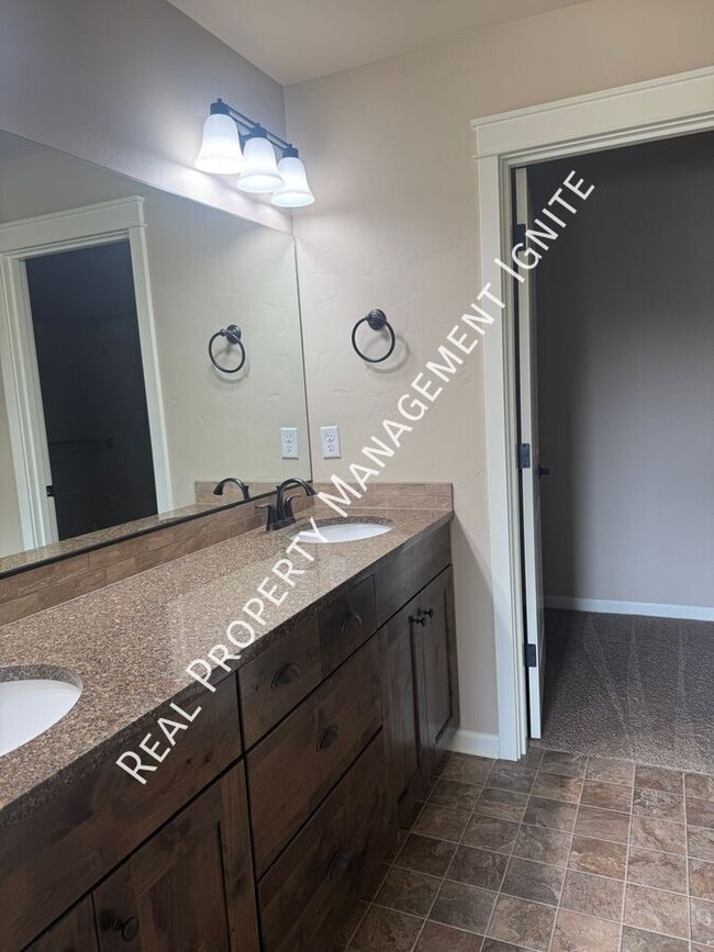 Building Photo - 63152 NE Hadley Pl