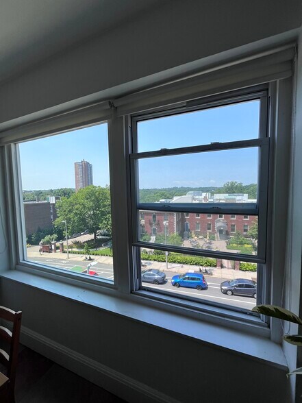 Building Photo - 246 S Huntington Ave
