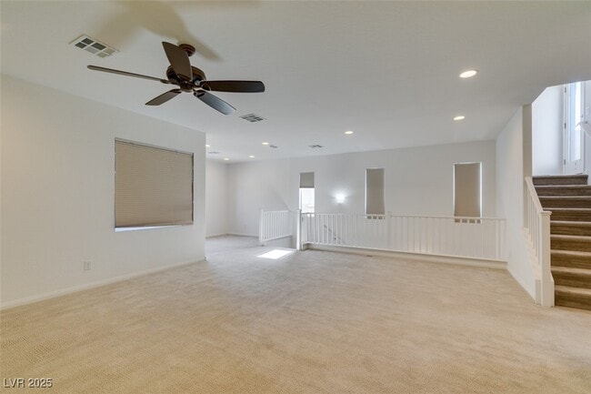 Building Photo - 10465 Saddle Mountain St