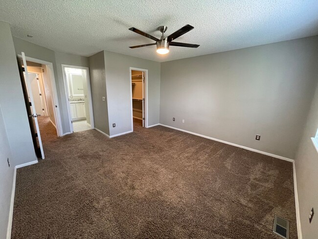 Building Photo - Updated 4 Bedroom Home In Stetson Hills!