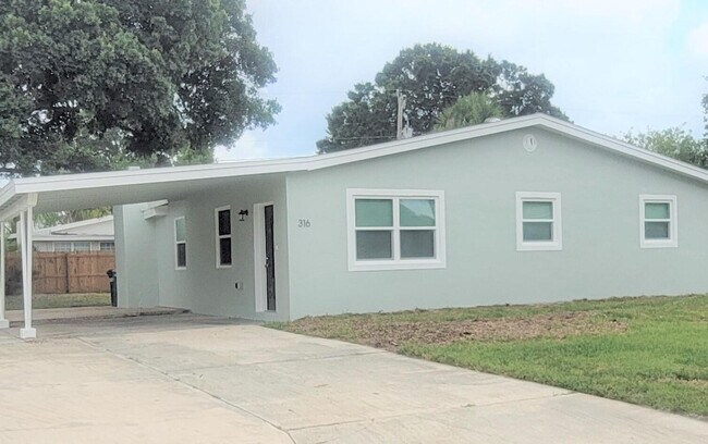 Primary Photo - 316 Cornell Ave