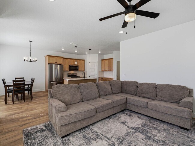 Building Photo - RES_VANDERWATT_866