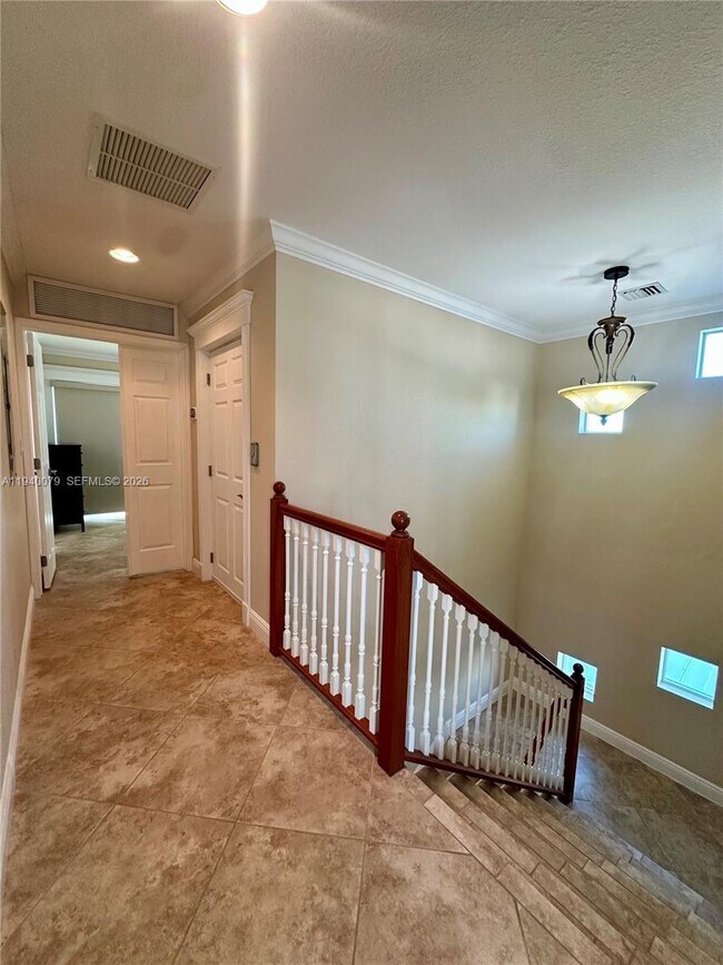 Building Photo - 1516 Aqueduct Ln