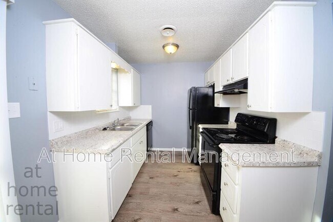 Building Photo - 4716 S Fulton Pl