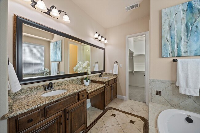 Building Photo - 864 Gaited Trail