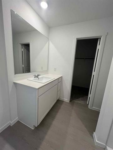 Building Photo - 1201 Falcon Hts Dr