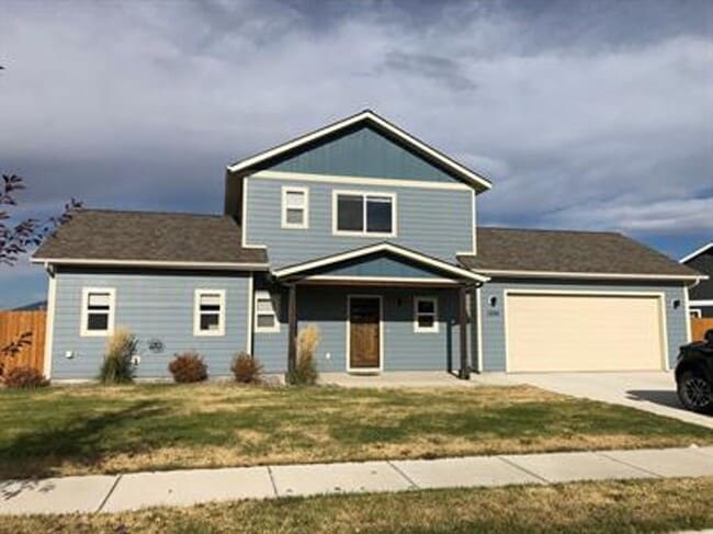Building Photo - 4 bedroom 3 bath home in Ryen Glenn