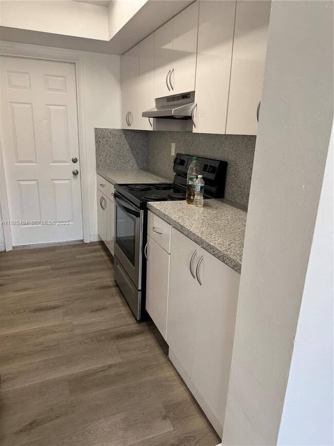 Building Photo - 12175 NE 19th Ave