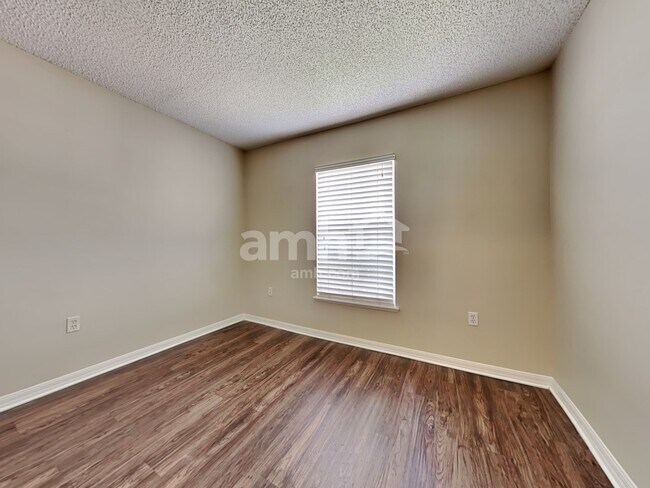 Building Photo - 3416 Lawn Tennis Dr