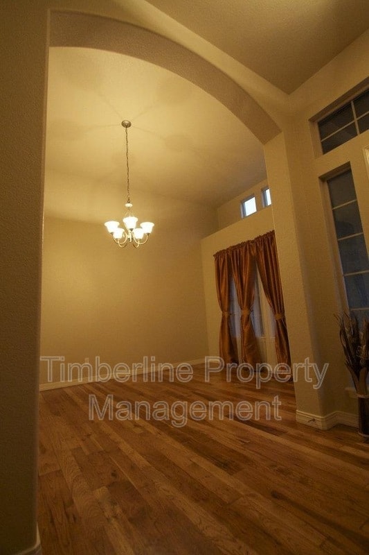 Building Photo - 6262 Adamants Dr