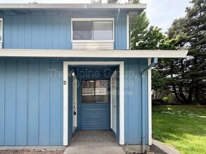Building Photo - 3800 NW Chemult Pl