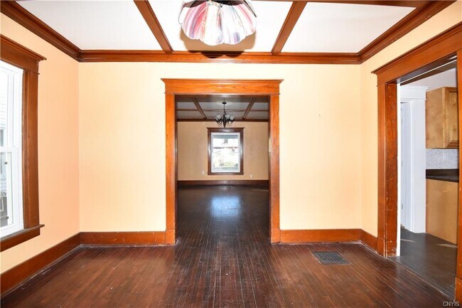 Building Photo - 248 E Flower Ave