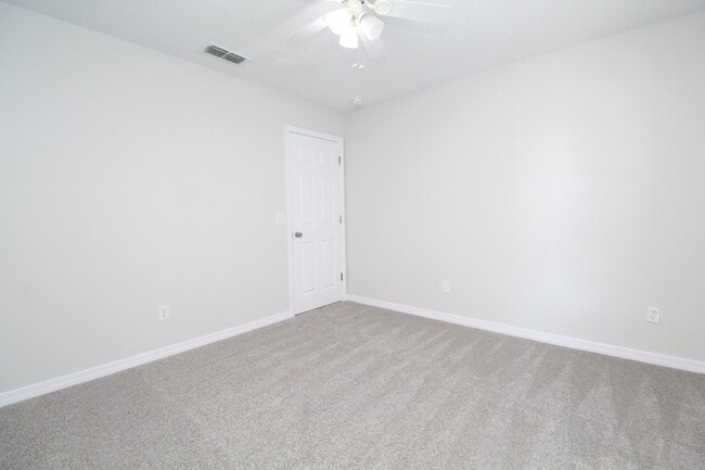 Building Photo - West Pensacola 4-Bedroom Home with Bonus R...