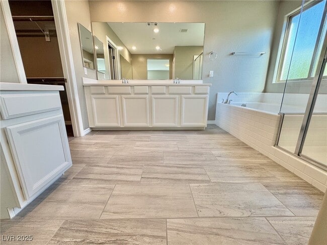 Building Photo - 3215 Alpine Aster Ave