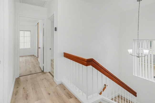 Building Photo - 1447 Manzana Way