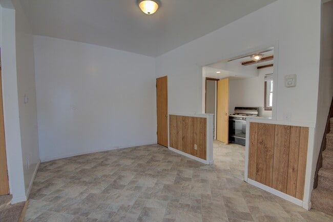 Building Photo - KLEROC