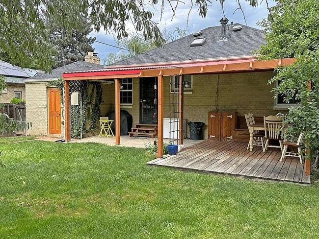 Building Photo - Home is Ready for you Now!