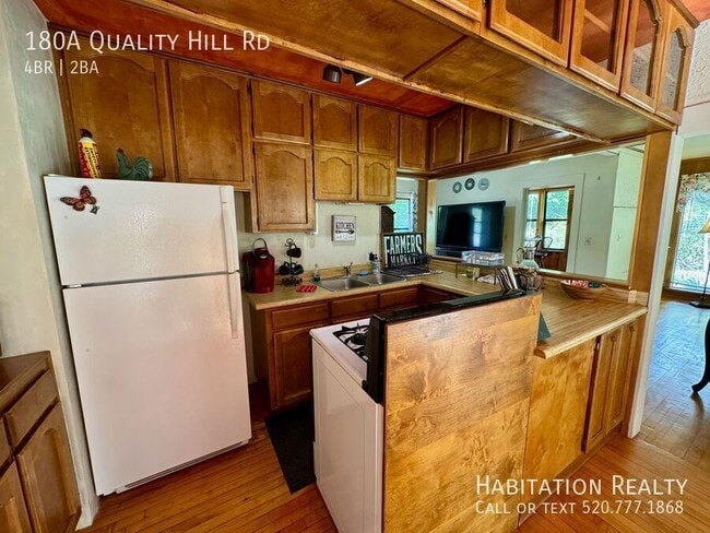Building Photo - 180A Quality Hill Rd