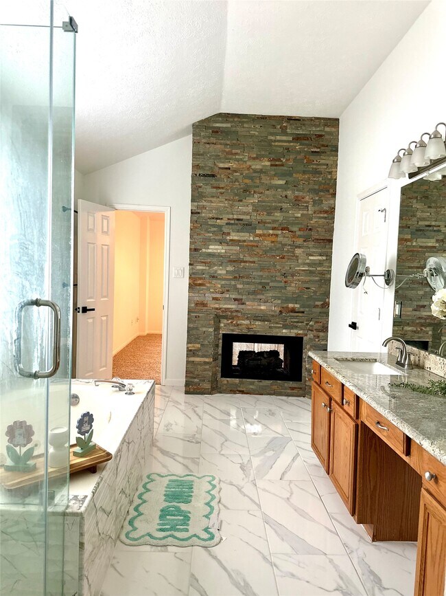 Building Photo - 24914 Aughton Ct
