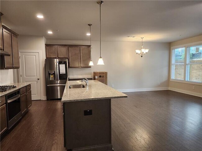 Building Photo - 1242 Winterhaven Dr