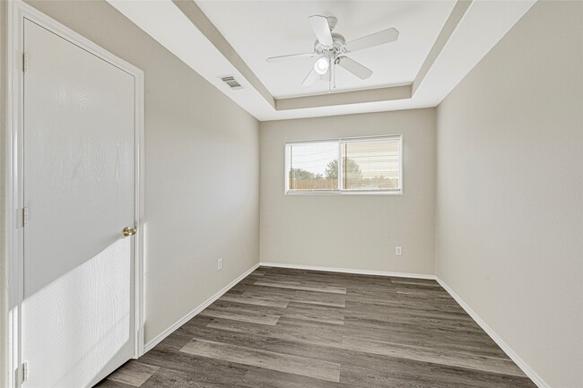 Building Photo - 12802 Rio Bravo St