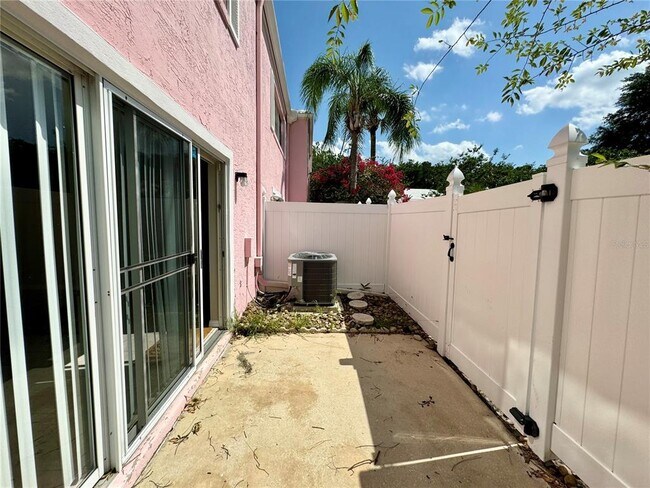 Building Photo - 4943 Walden Cir