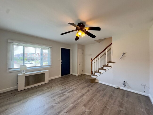 Building Photo - Charming 3 Bedroom/2 Bathroom Townhome in Essex, Baltimore, MD!