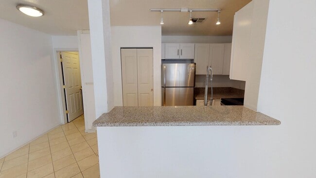 Building Photo - 3604 Di Salvo Dr